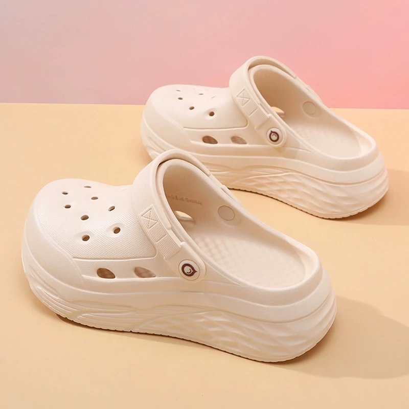 2025年新款厚底洞洞鞋女款外穿踩屎感凉鞋增高博肯包头拖鞋防滑女