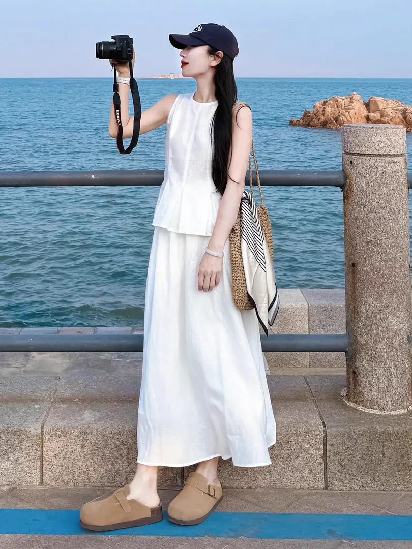 法式初恋白色无袖马甲上衣半身裙女夏季高级感海边度假收腰两件套