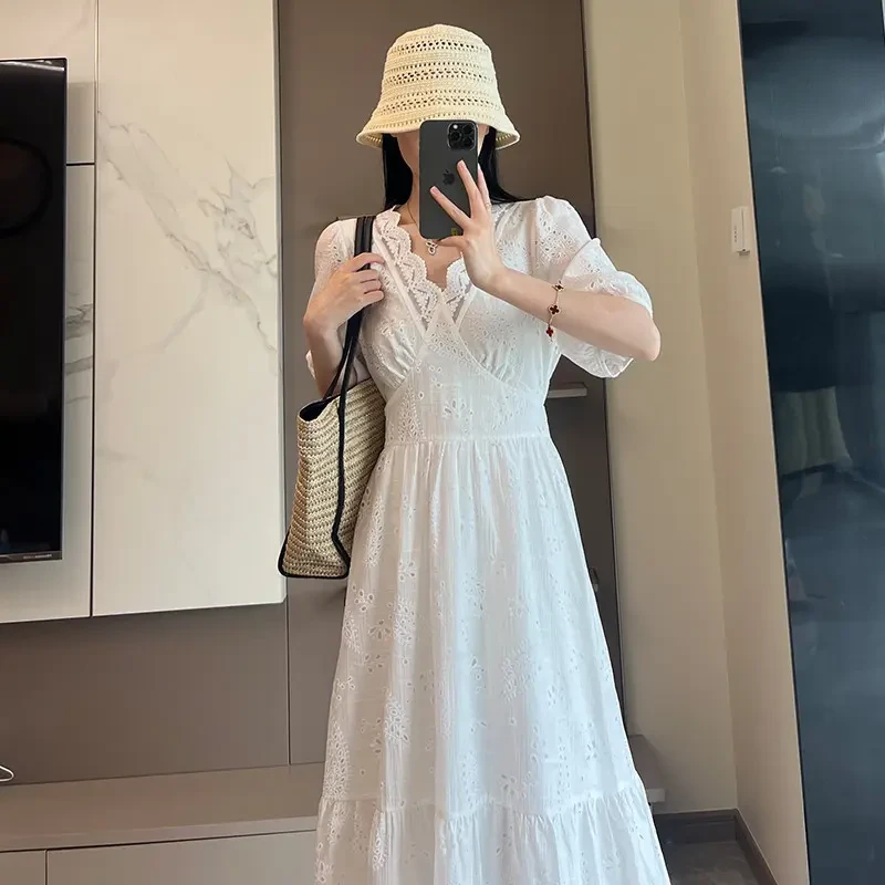 小个子高级感连衣裙显瘦白色女装裙新款女夏季收腰气质A字裙