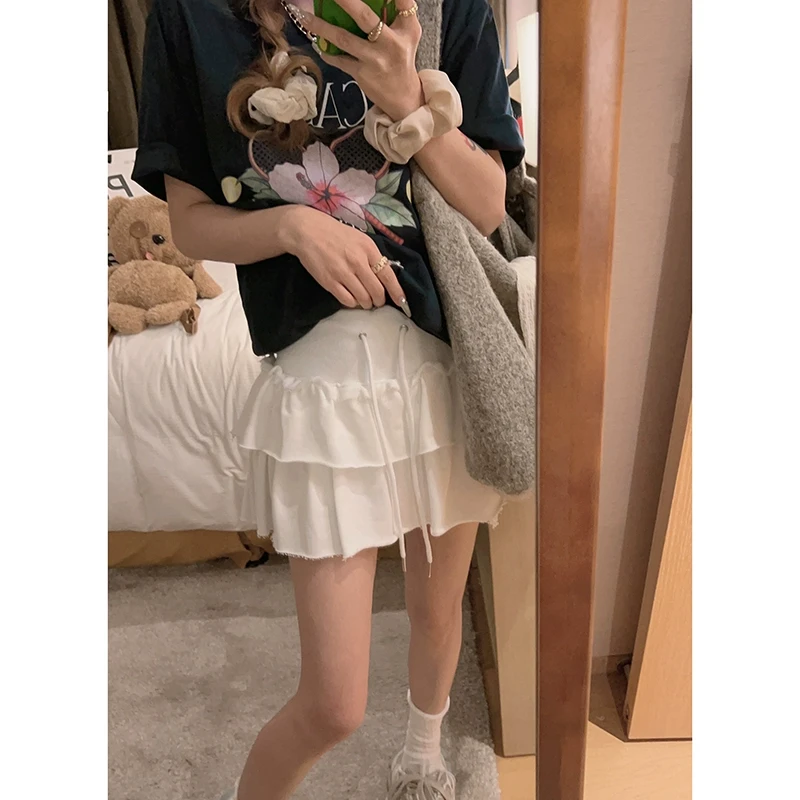 Yukiss直播【miu系芭风显腿长层层蛋糕白色小短裙】层层小短裙A4080