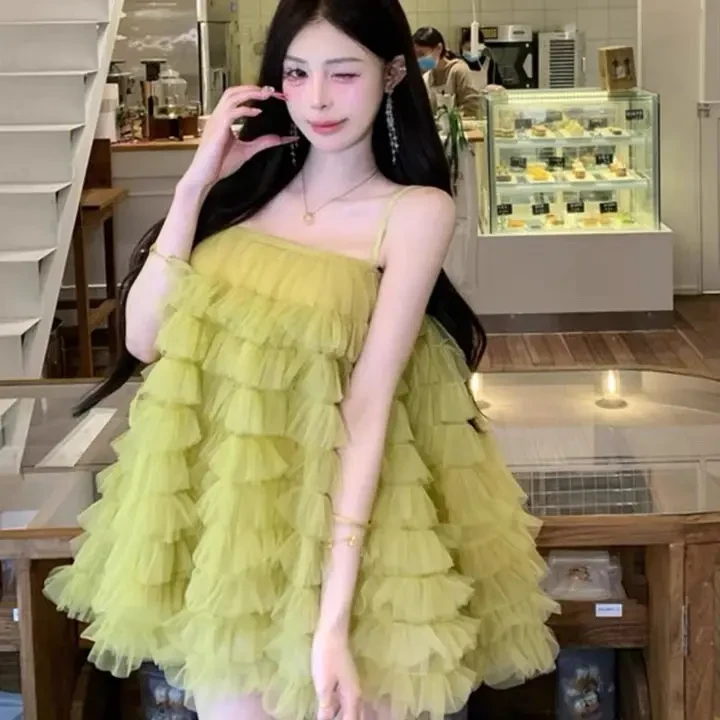 法式气质网纱吊带连衣裙女2025夏季新款海边度假风蓬蓬蛋糕裙短裙