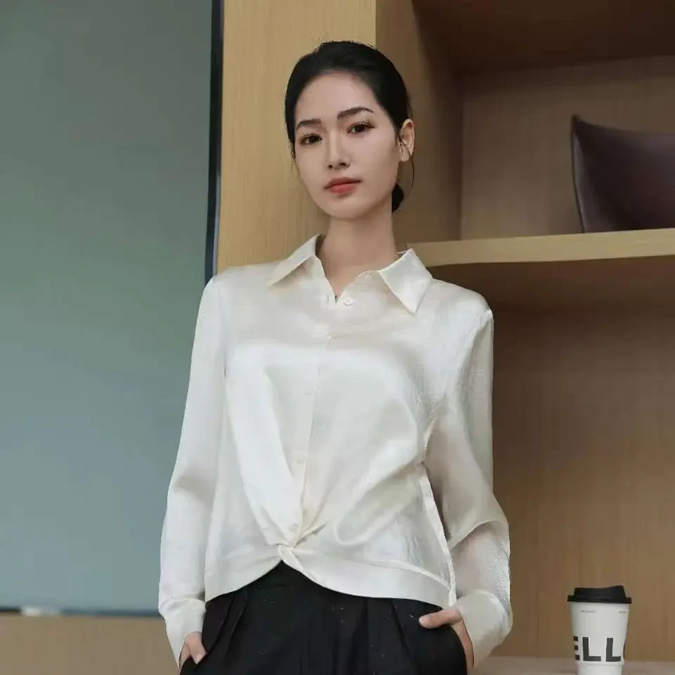 小香风轻奢气质翻领缎面长袖白衬衫女2025春季时尚新款上衣——9380