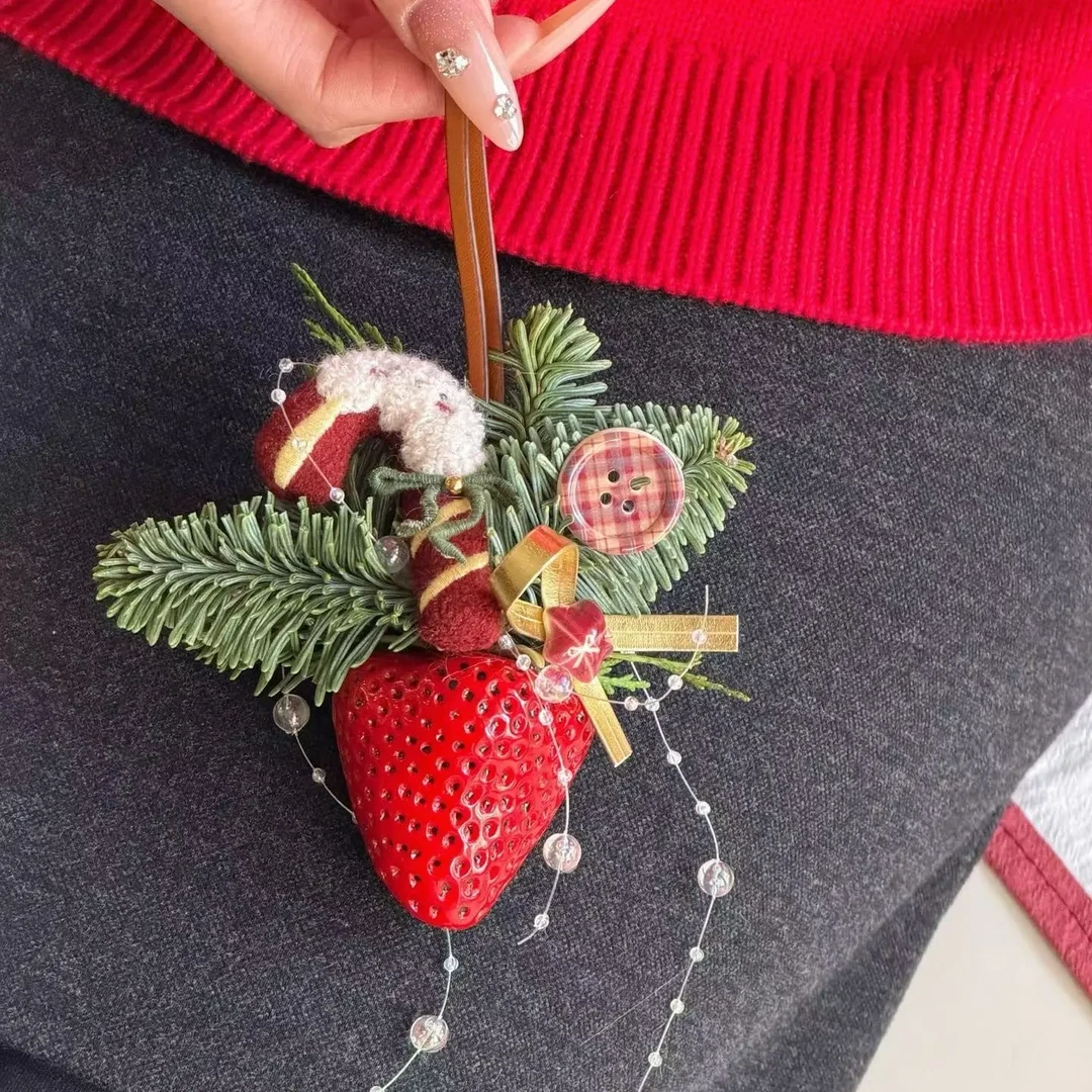 圣诞草莓可爱挂件