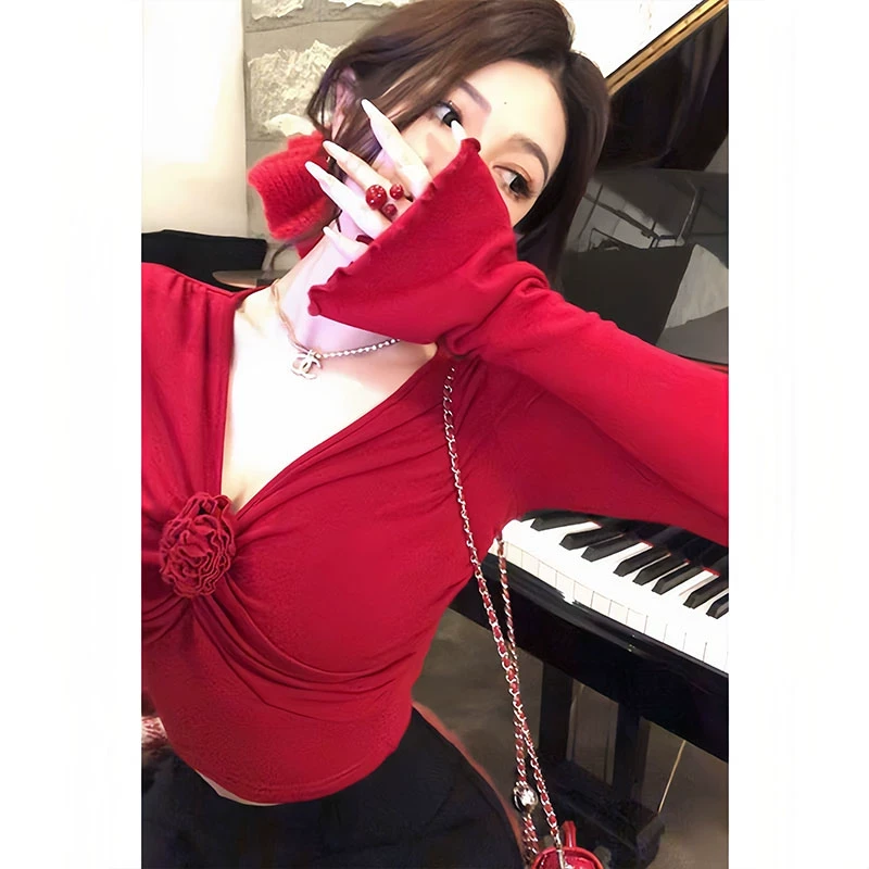 大码纯欲红色立体花朵领喇叭袖针织衫女秋季内搭打底衫绝美上衣