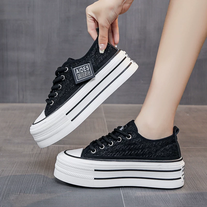 帆布鞋女2025新款夏季网面透气薄款内增高厚底休闲百搭运动板鞋女