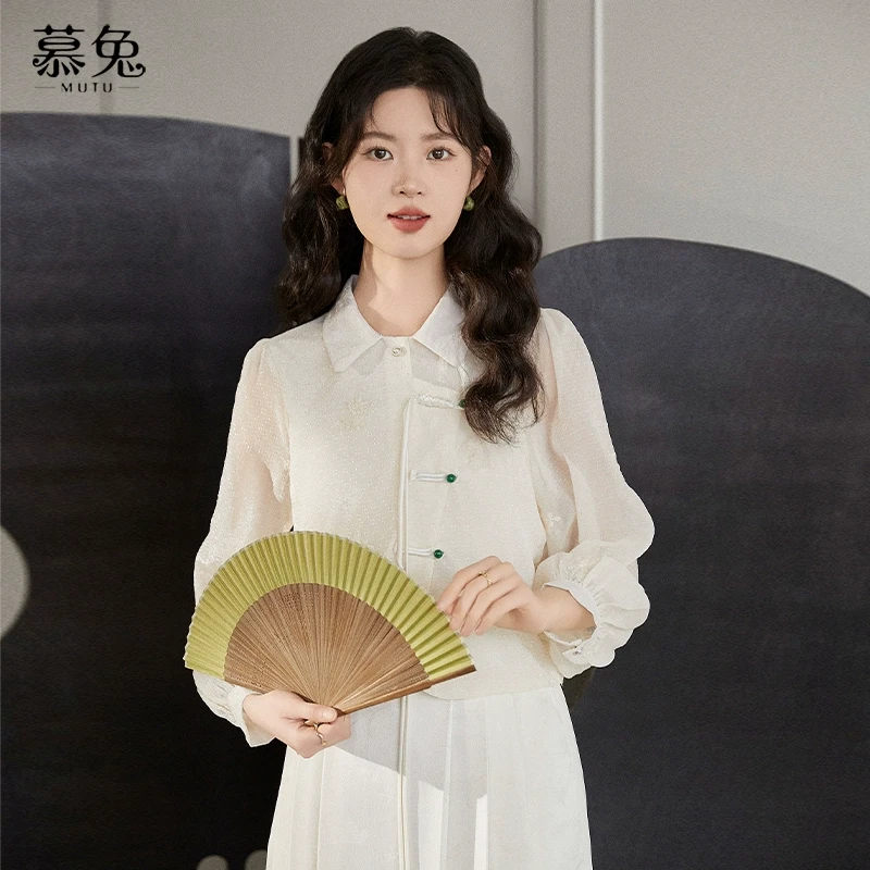 慕兔新中式国风盘扣雪纺衬衫女2024秋季新款设计感小众短款上衣薄