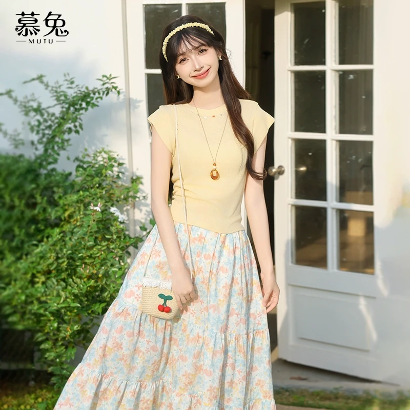 【上衣+裙子】气质温柔风套装女夏季上衣+高腰碎花半身裙收腰两件套