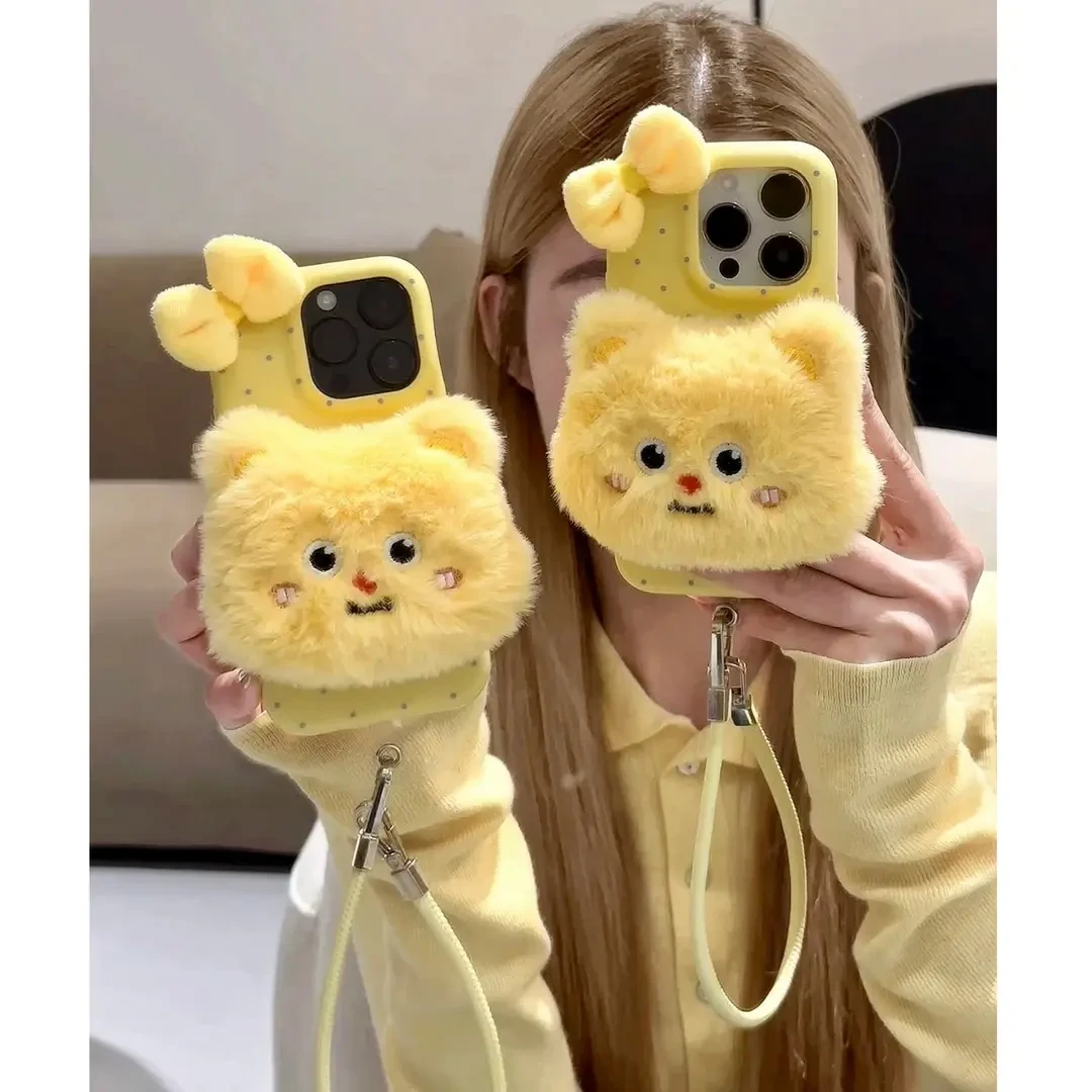 毛绒黄油小熊适用苹果16promax手机壳iPhone15新款14皮纹13秋冬12