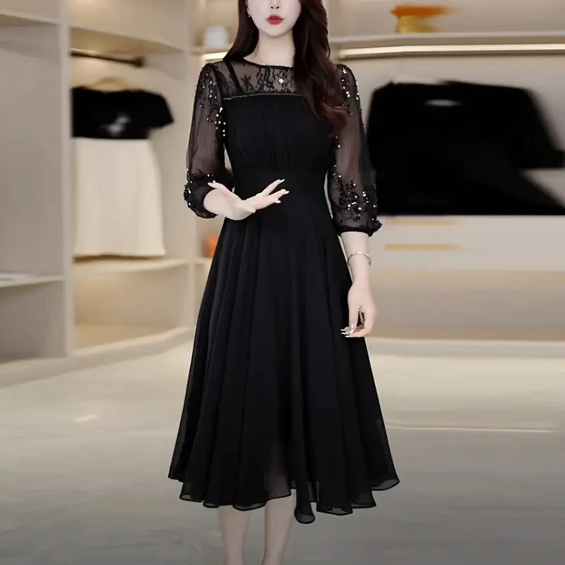 冰丽丝轻奢女装小黑裙2025春季新款时尚气质黑色显瘦优雅连衣裙子