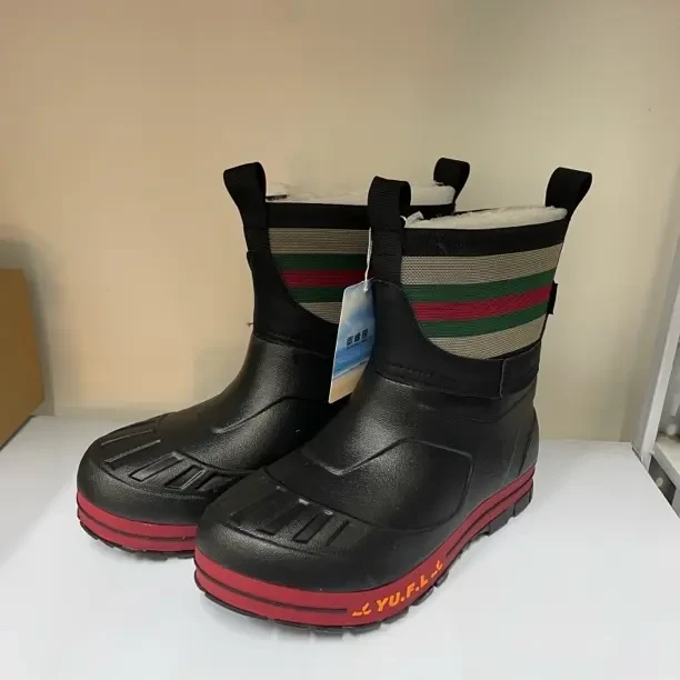 冬季保暖防寒防水厚底迷彩时尚雪地靴户外防滑松紧高筒靴