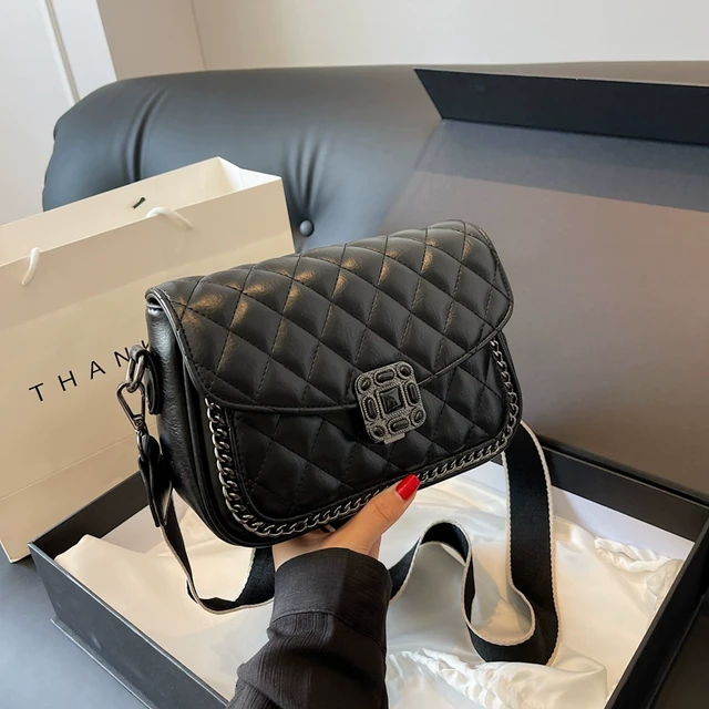 包包女夏2025新款大容量百搭洋气宽带斜挎包高级感爆款菱格单肩包