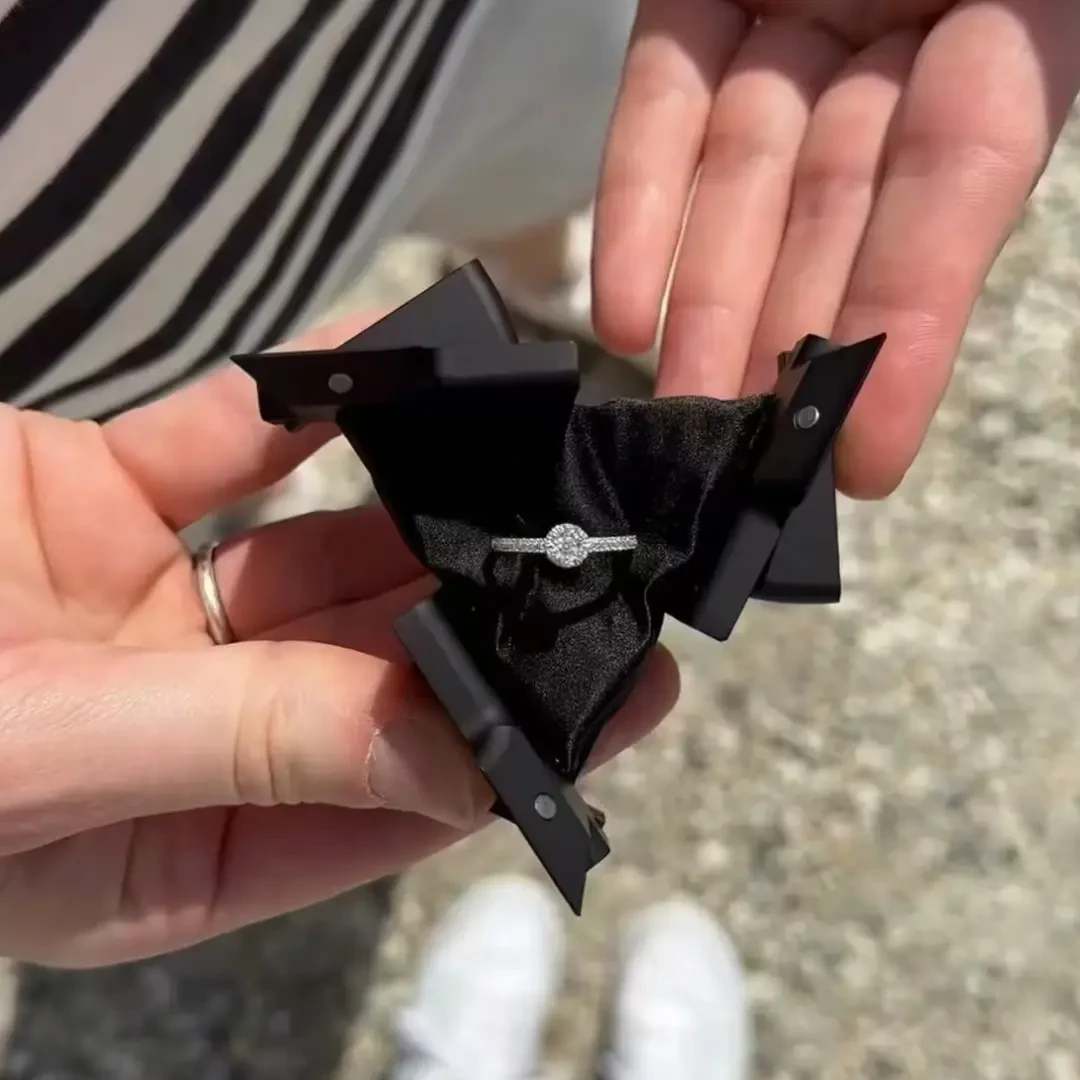 首饰盒/箱 动能戒指盒变形注塑戒指礼盒求婚魔方创意机械礼盒A258