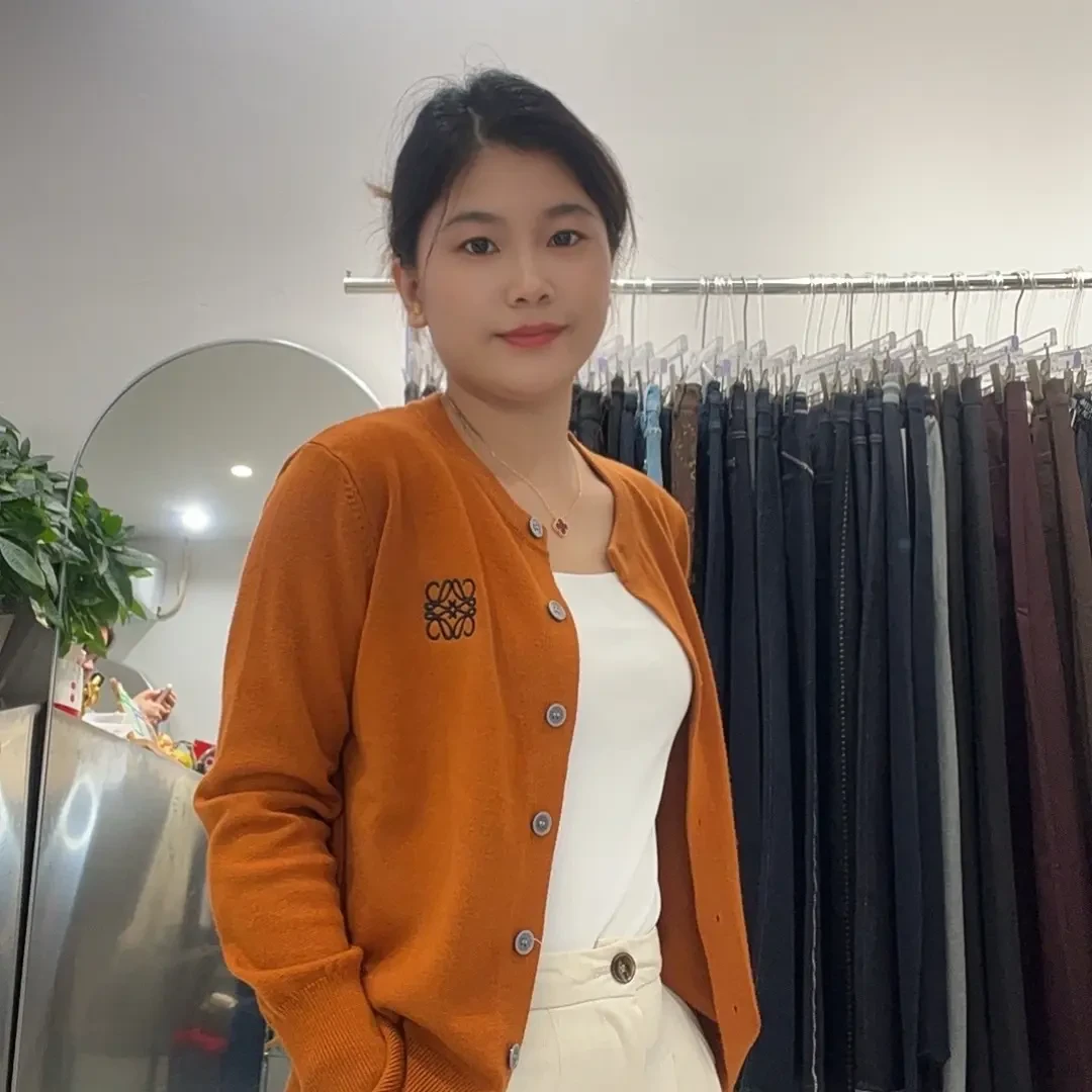 长袖刺绣针织不褪色厚款毛针织衫女装衫开衫春季