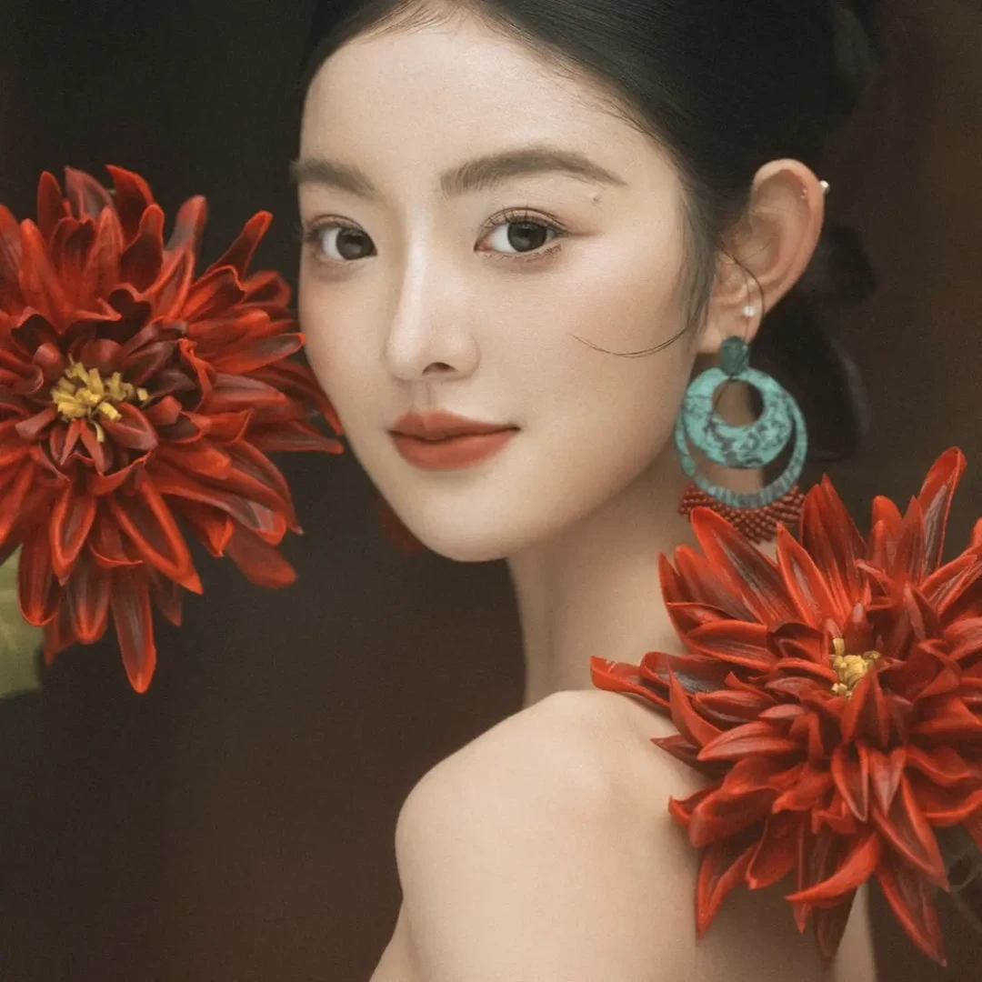 合金耳饰 中式新娘耳环新思路：复古铜绿圆环，和红菊锁死高级感