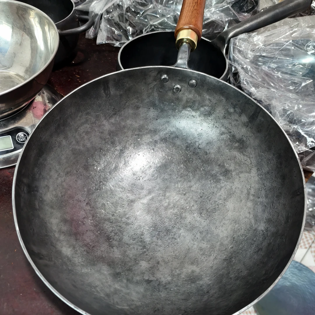 热锻麻面手工锅木柄炒锅一体柄炒锅双耳炒锅