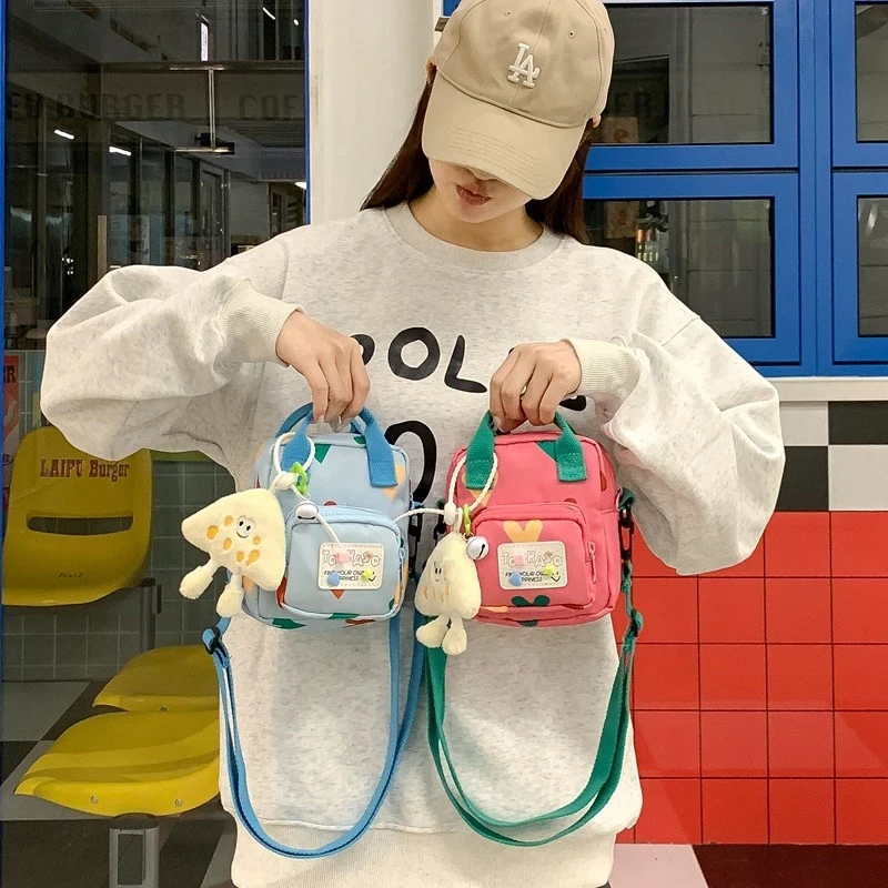 高颜值撞色单肩包时尚多巴胺外出零钱斜挎包可爱斜跨卡通百搭小包