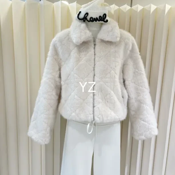 冬季千金风毛一体短款外套女加厚保暖藤格纹高级感毛毛上衣