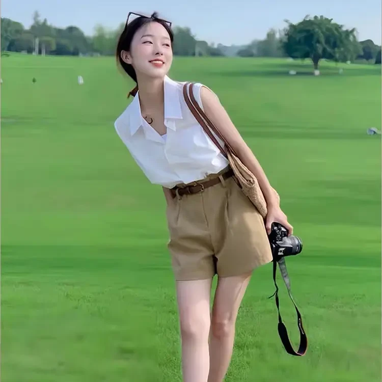 2025夏季新款简约休闲无袖显瘦衬衫上衣高腰阔腿短裤时尚套装女款