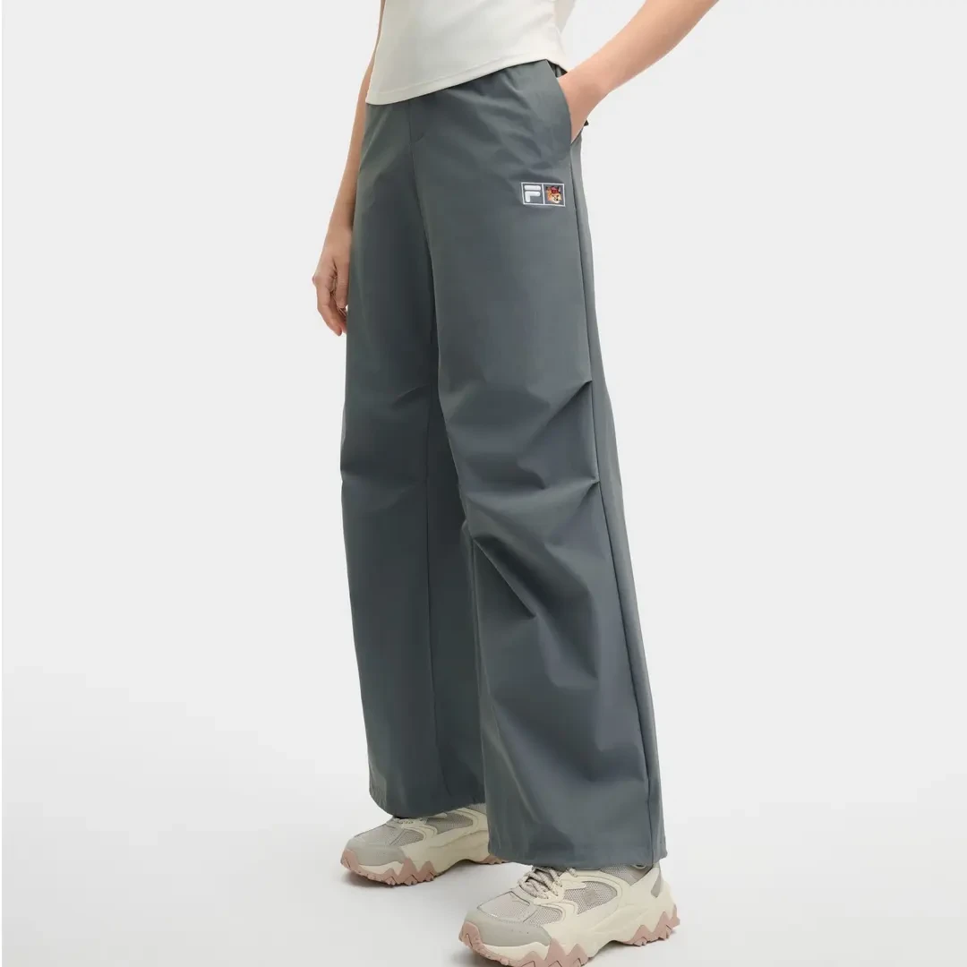 Fila/斐乐女士夏季新款【时尚小狐狸联名】工装风长裤  F11W529803F