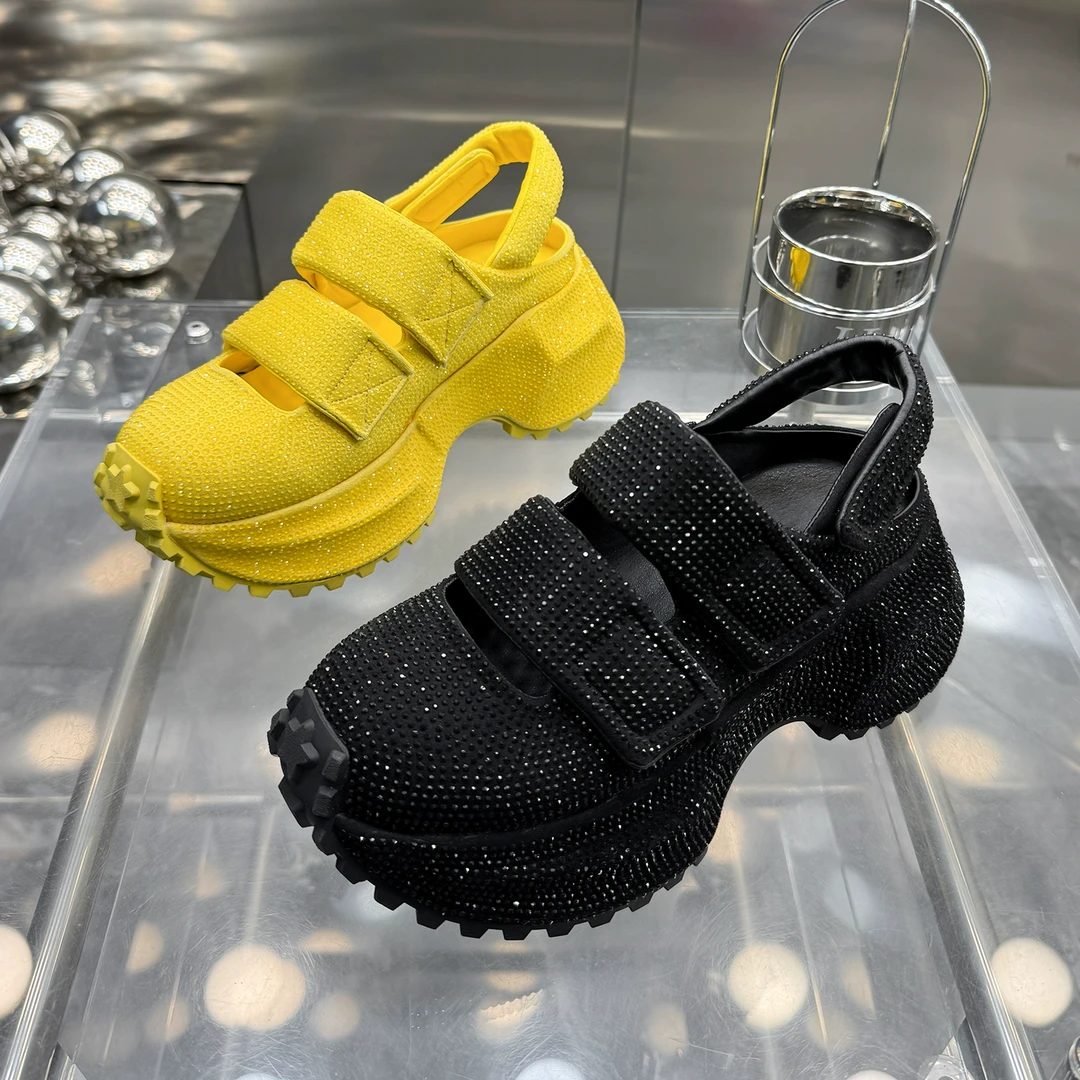 【现货】2025夏季新款重工满钻魔术贴松糕厚底鞋时尚包头凉鞋2750-2