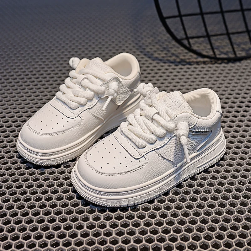 头层牛皮儿童小白鞋2024秋冬新款男童休闲鞋女童运动透气软底板鞋