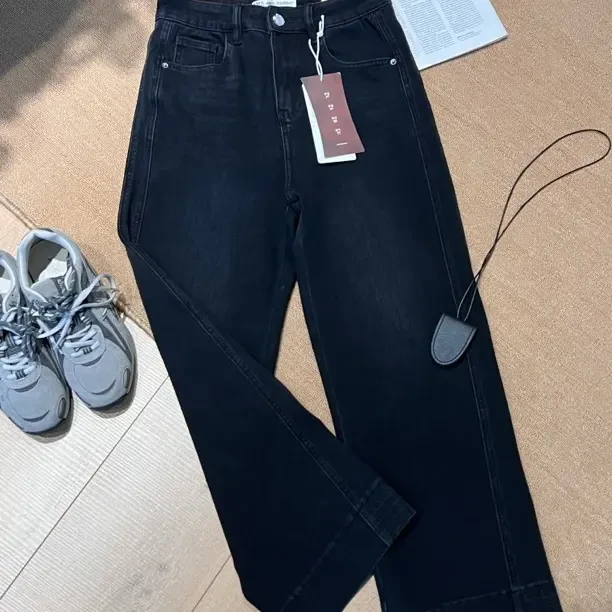 早秋新款百搭小个子显瘦九分四面弹直筒牛仔裤女