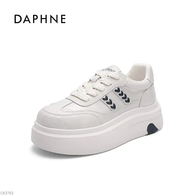 达芙妮网红爆款小白鞋运动2025年夏厚底增高圆头休闲时尚百搭板鞋