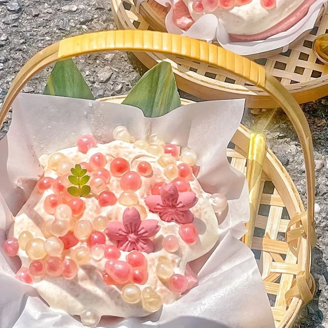 樱花奶豆腐防油纸垫网红蛋糕商用摆摊甜品一次性烘焙油纸打包垫纸