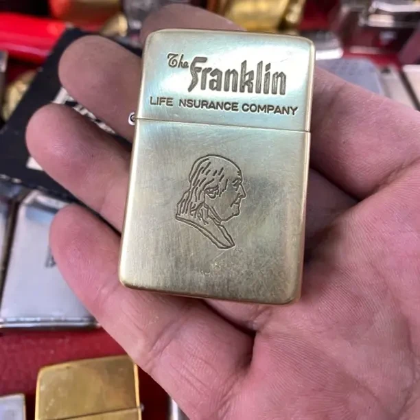 老式古董金属防风打火机