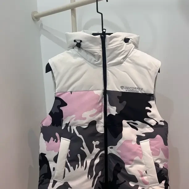 短款时尚休闲立领连帽迷彩