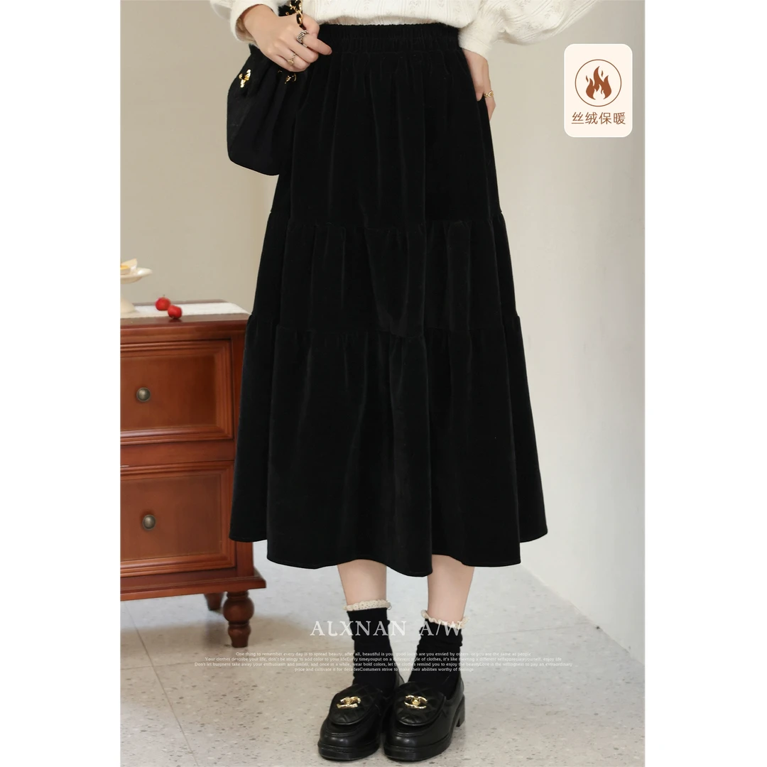 鹿向南《黑曜石》丝绒半身裙女秋冬新款法式收腰显瘦裙子LXN28387