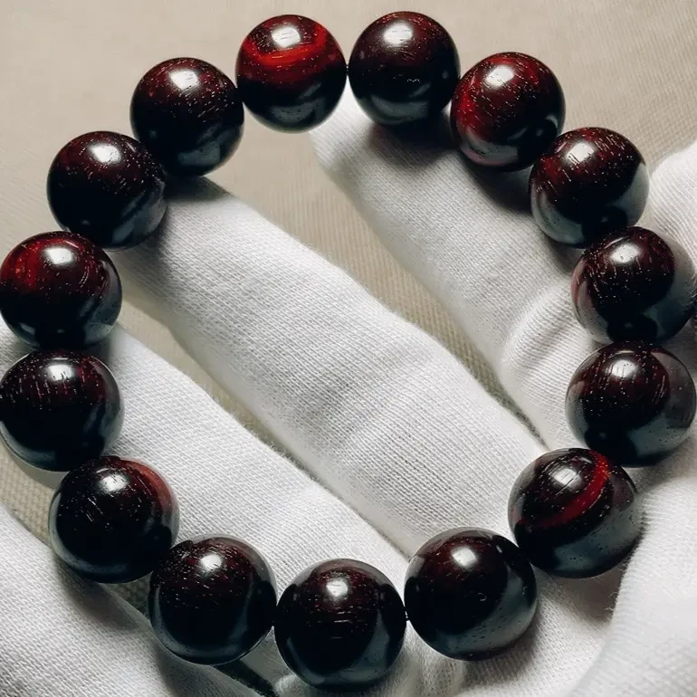 老琴料手串，1.5✖️1.5。黑沁、氧化入骨。美品。