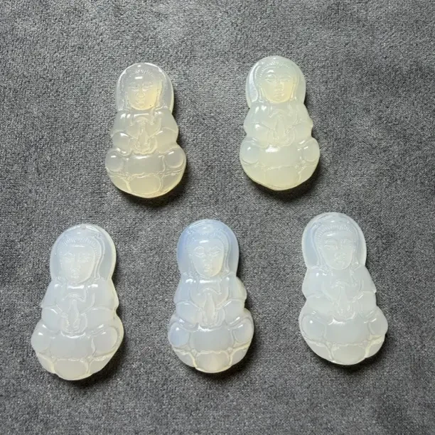 天然玛瑙观音3.5