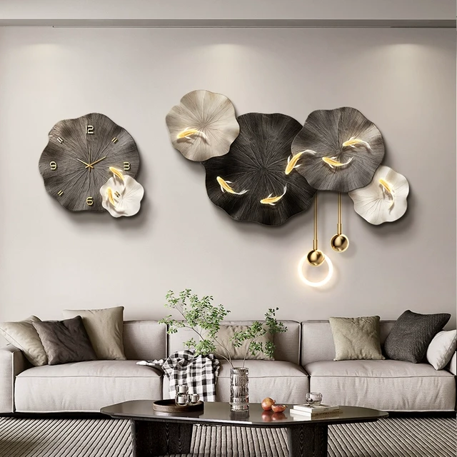 九鱼图客厅装饰画带钟表大气高级感沙发背景墙挂画轻奢餐厅壁画灯