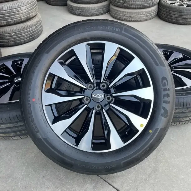 18寸奇瑞瑞虎8plus全新未使用235/55R18佳通P10标价为单个的价格