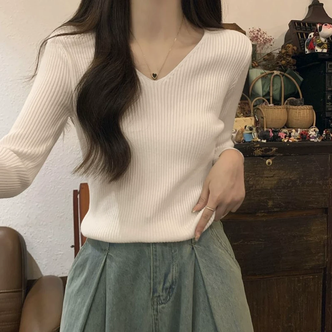 韩系V领针织时尚百搭减龄内搭上衣女装春季修身显瘦长袖设计打底