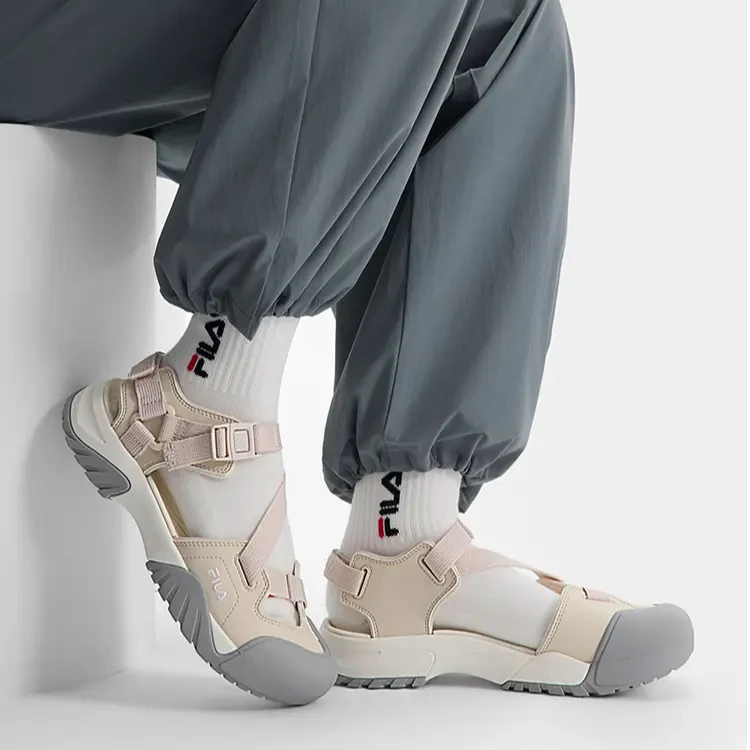 Fila/斐乐【奶霜凉鞋】夏季新款女士潮流镂空薄底休闲鞋F12W522406F