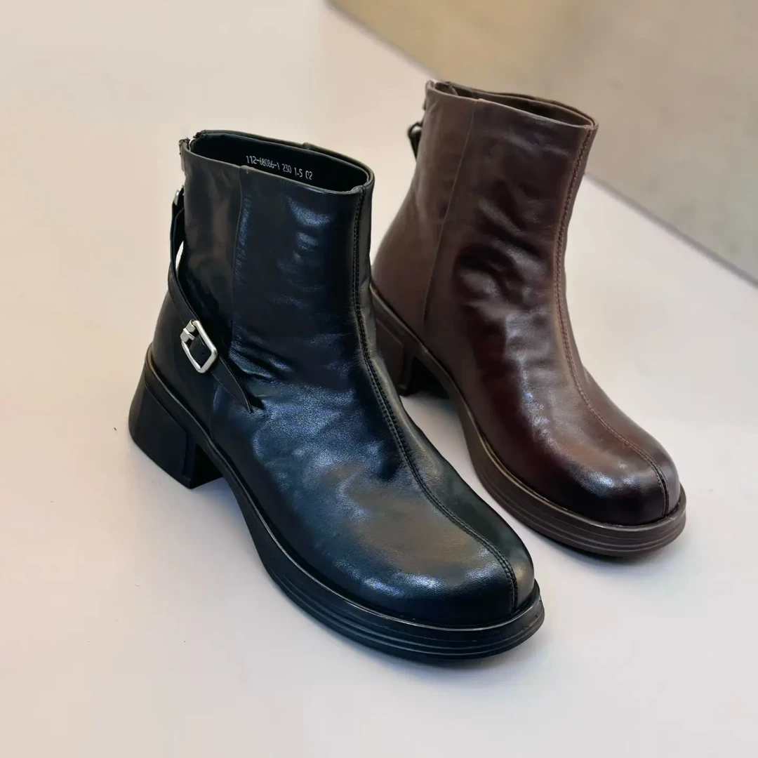 女鞋时尚百搭马丁靴粗跟短靴牛皮秋冬女鞋真皮