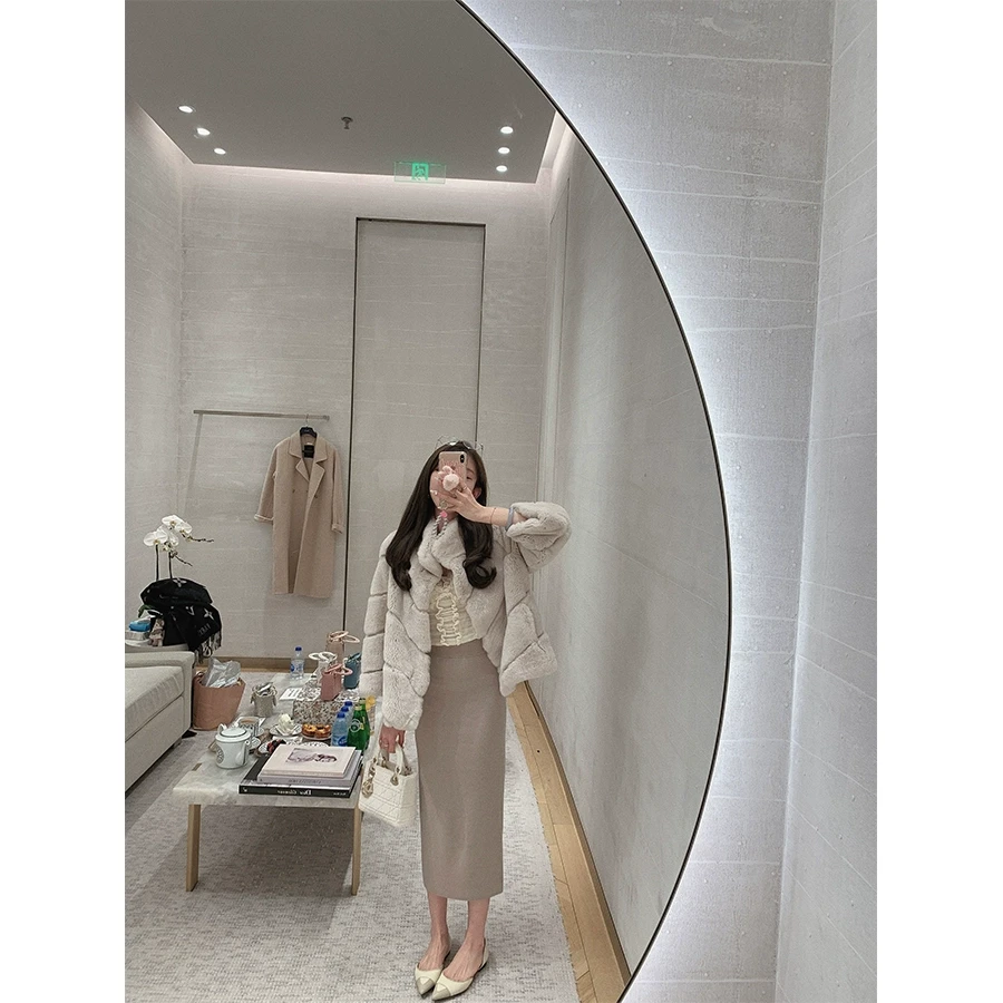 金蘑菇菇 你的日常优雅底色 / 搭配兔兔的超美羊毛半裙合集