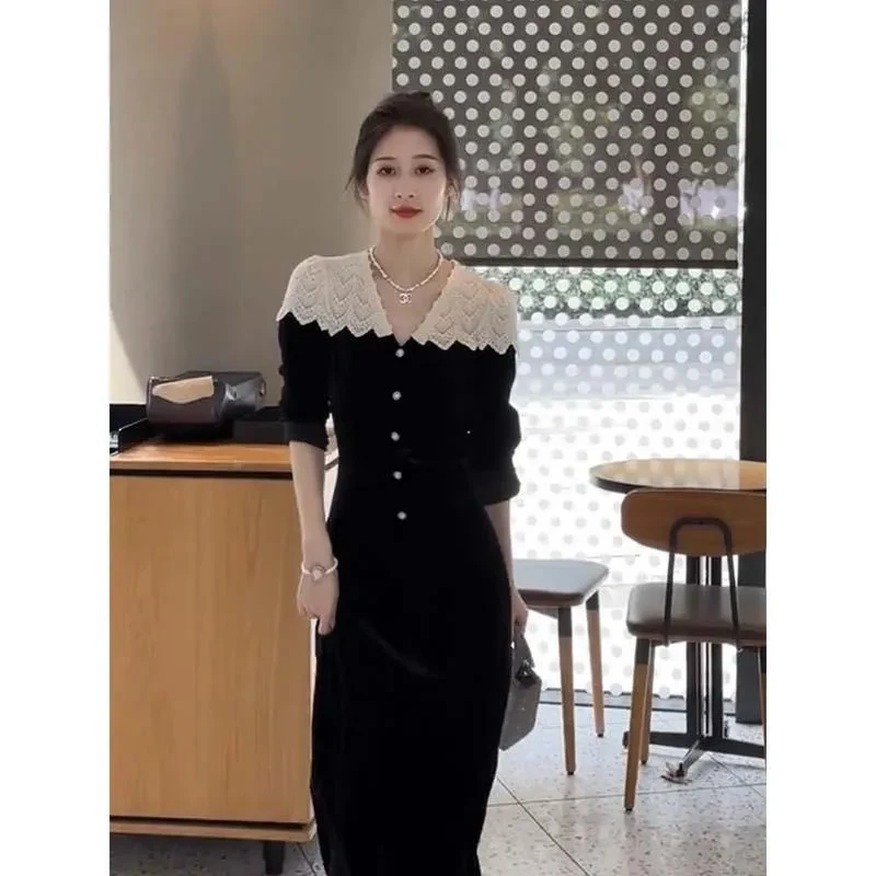 气质女装2025年新款秋季时尚法式高级感精致长袖黑色丝绒连衣裙子