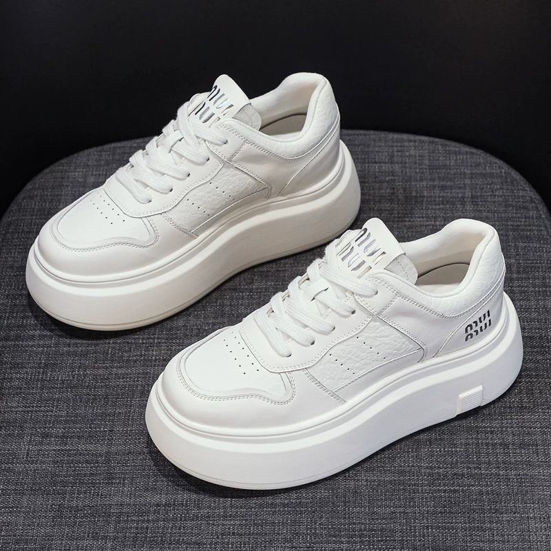 万达撤柜头层牛皮小白鞋女2025新款网红爆款百搭松糕厚底休闲女鞋