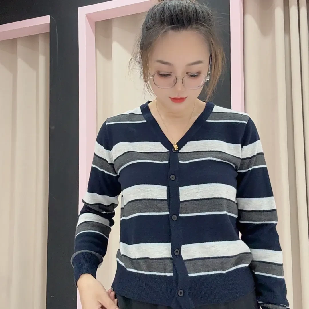 蓝色毛针织衫长袖老钱风落肩袖圆领毛衣女针织