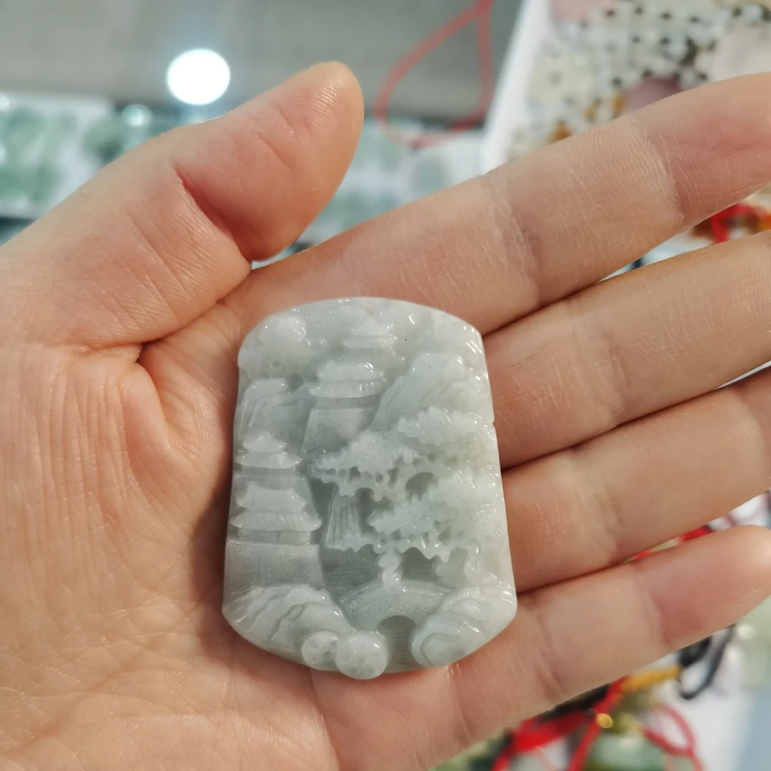 翡翠A货山水牌水润浅绿精雕挂件