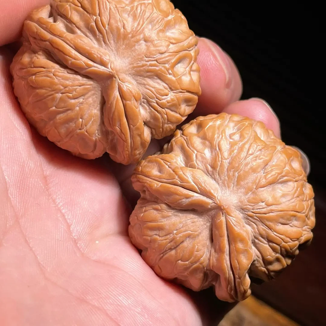 文玩核桃，元宝异型，愤怒小鸟，尺寸38