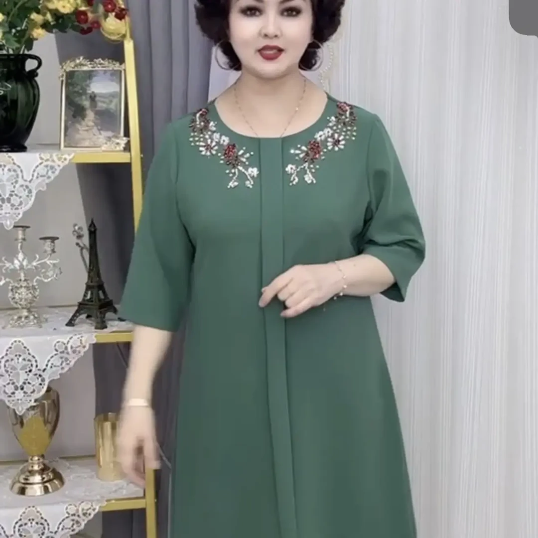 秋冬圆领常规款大码连衣裙