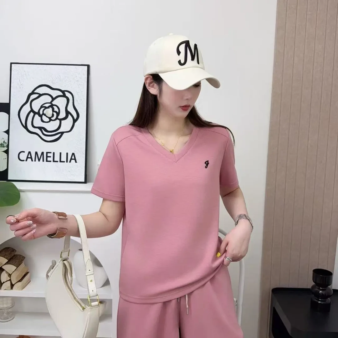 夏季女士小刺绣果冻风运动休闲宽松短袖短裤套装