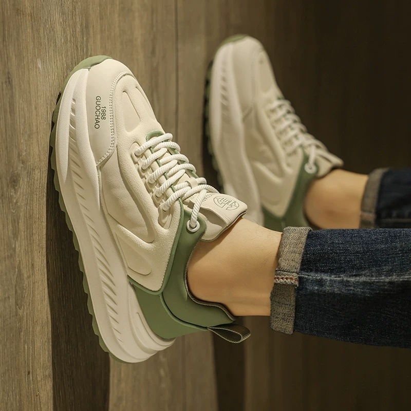 男鞋春秋款2025新款美式复古潮鞋软底防滑运动鞋男士爆款老爹鞋子