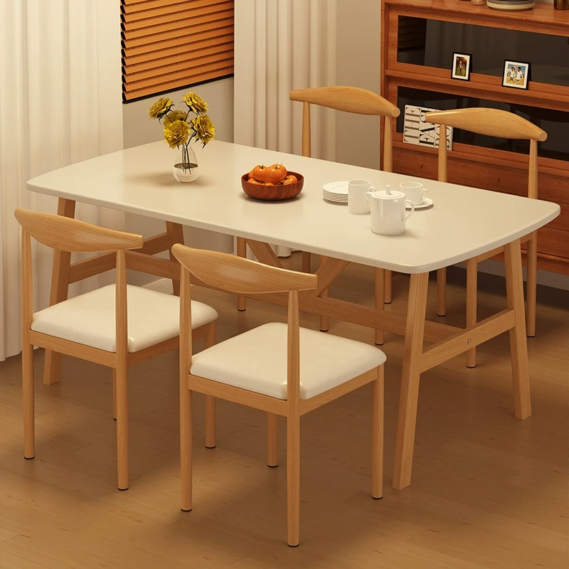 餐桌新款2025高档大气客厅家用吃饭桌子出租房专用小户型餐厅饭桌