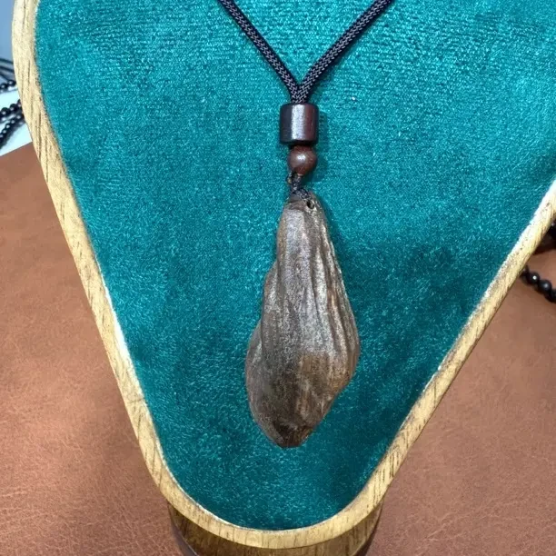 增香沉香木增香沉香木【随型虫漏-绳子款】无礼盒高货吊坠多样性发