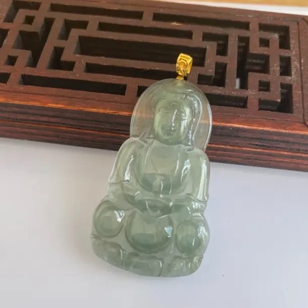 天然缅甸翡翠A货18 k金扣观音